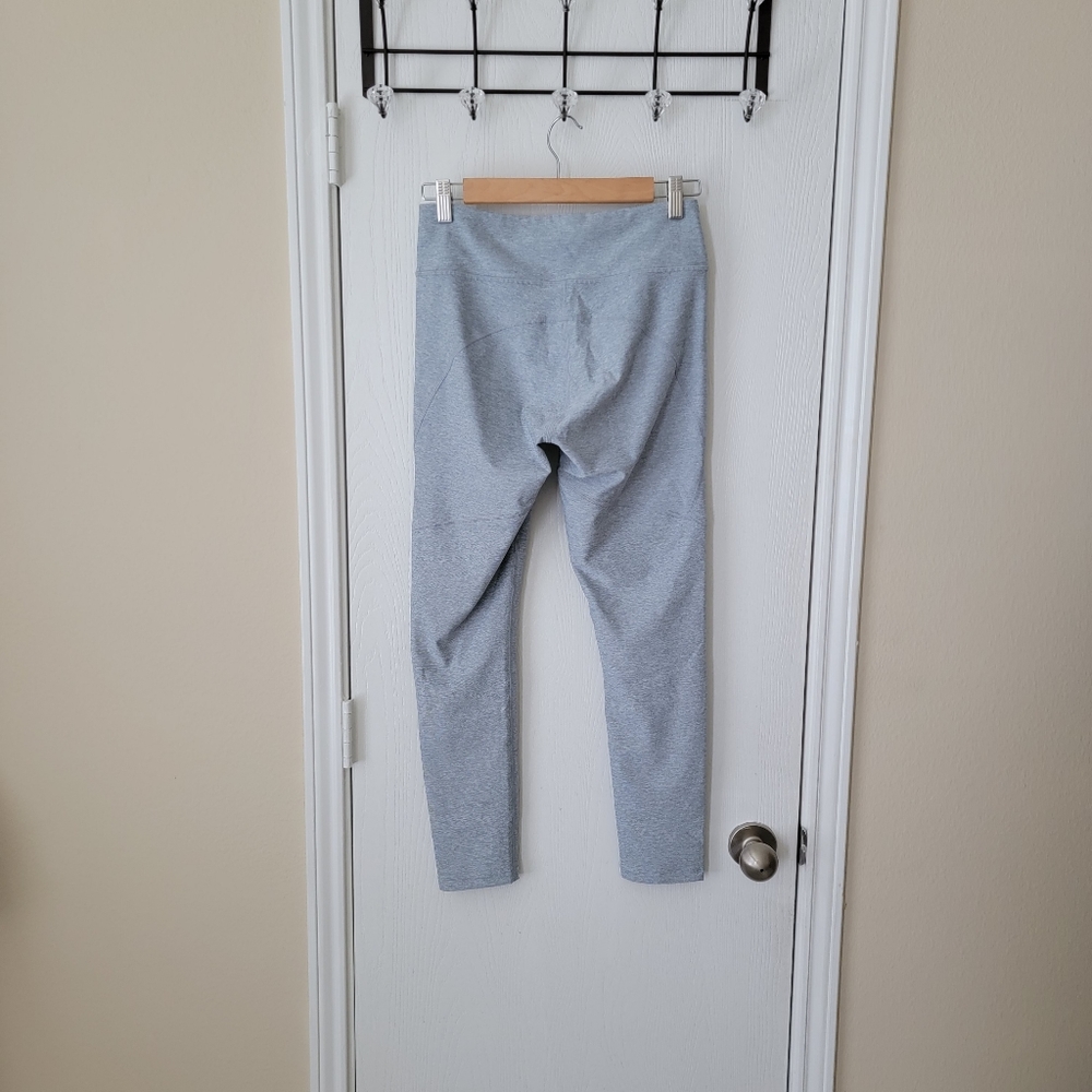 Outdoor Voices Warmup Leggings - Picture 2 of 11